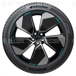 Hankook iON i*cept IW01A 215/45 R20 95H